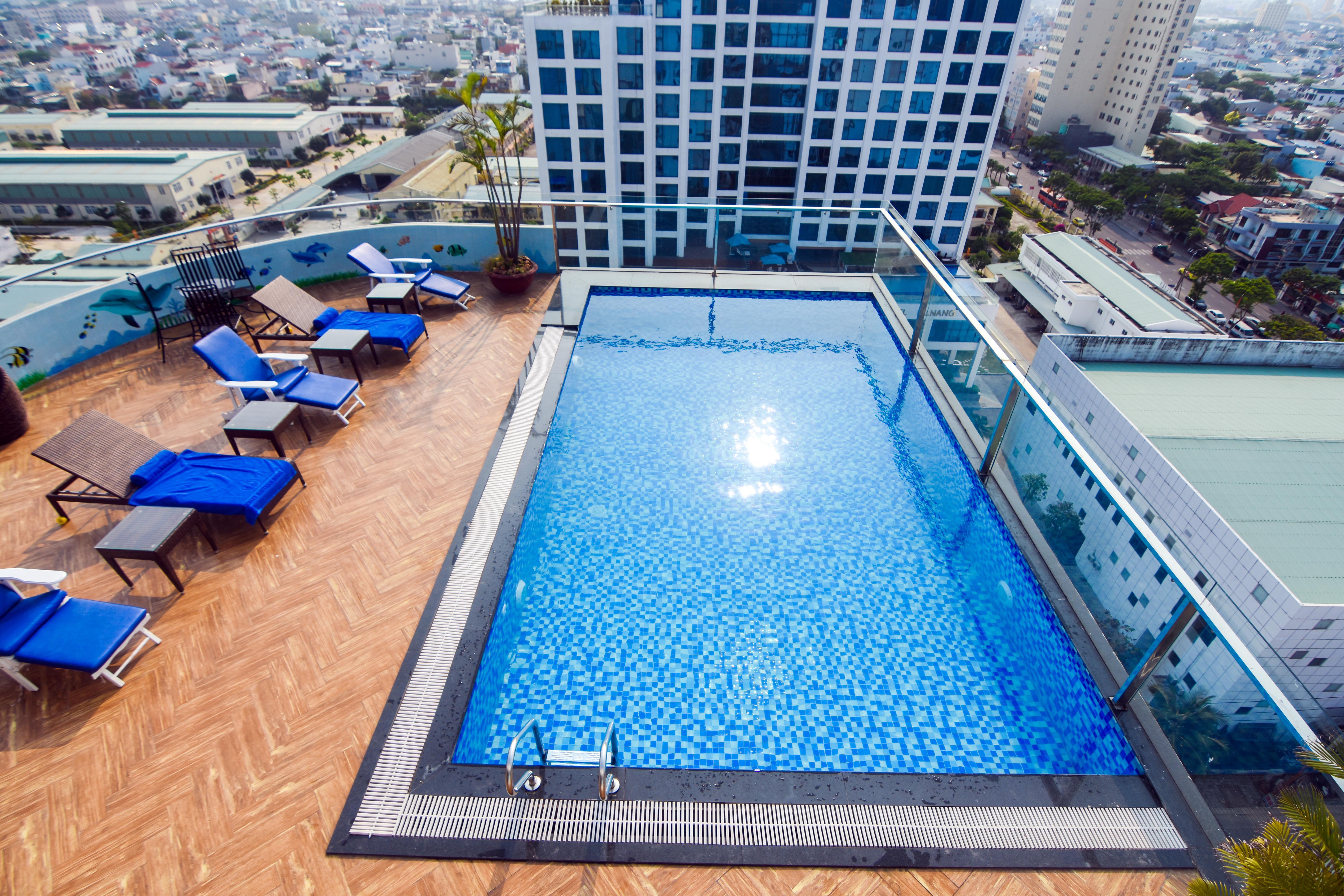 Ritzy Boutique Hotel Da Nang Beach Exterior photo