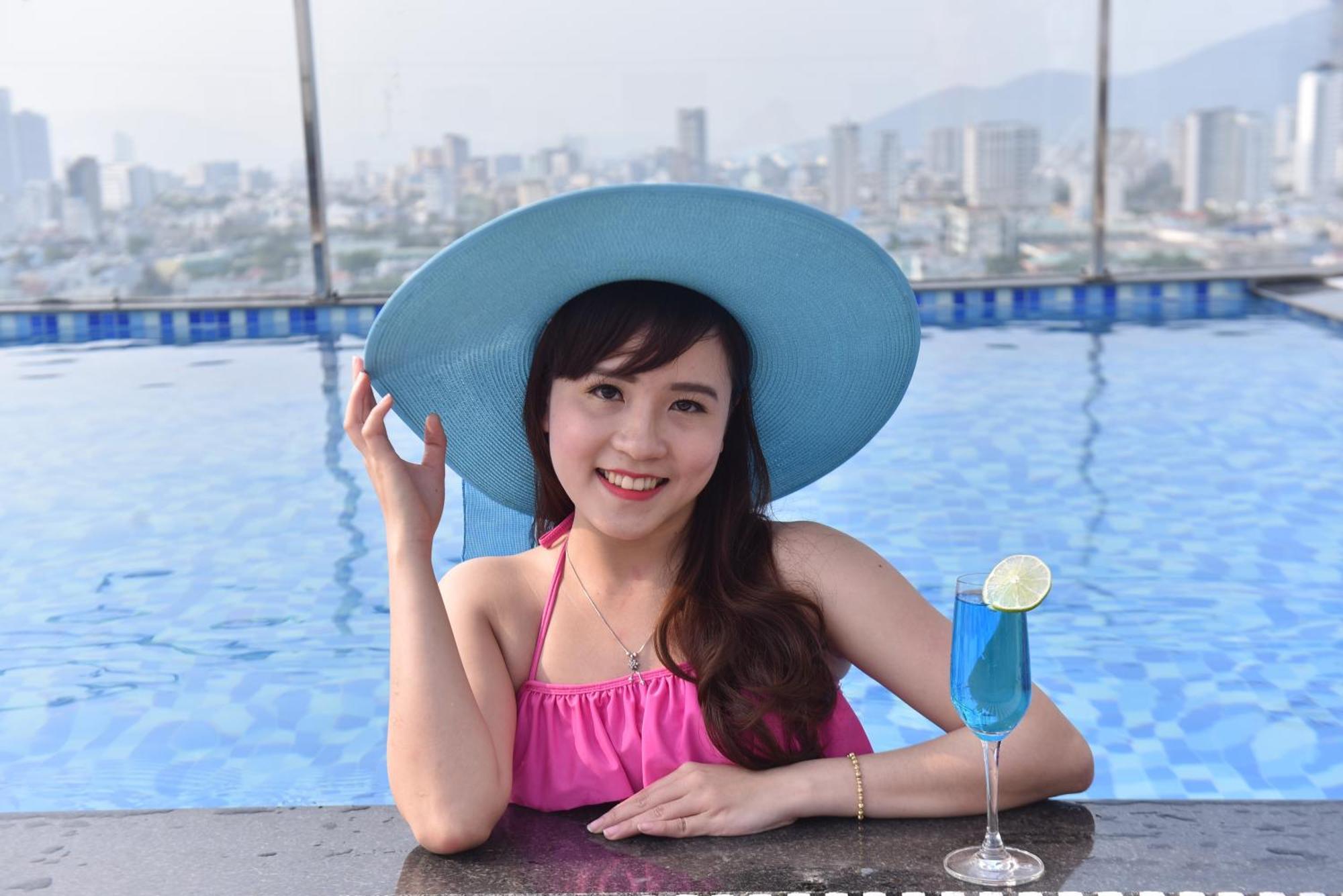 Ritzy Boutique Hotel Da Nang Beach Exterior photo