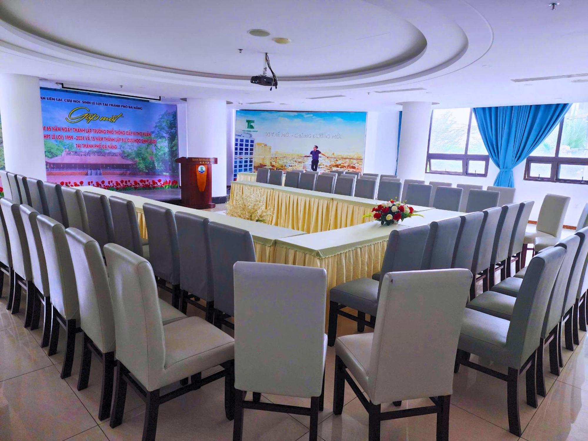 Ritzy Boutique Hotel Da Nang Beach Exterior photo